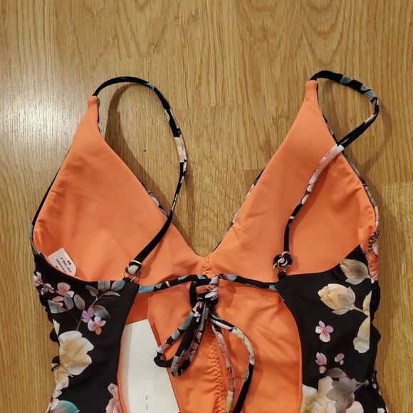 Becca First Date Printed Shirred One-Piece - NEW - Picture 7 of 9
